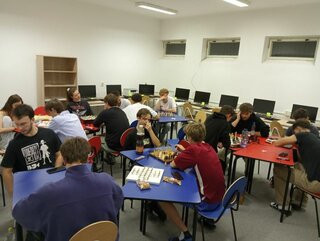 Turnaj v dáme a šachu