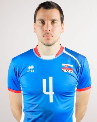 Úspešní absolventi_Prví_volejbalisti_Repák Martin