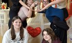 Výzdoba spoločenskej miestnosti na Valentínsku diskotéku