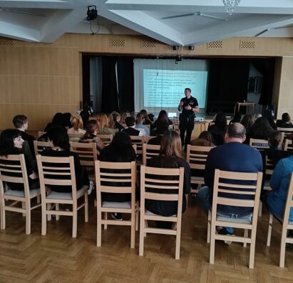 Projekty "Nestaň sa páchateľom" + "Ako na radikalizáciu v škole"