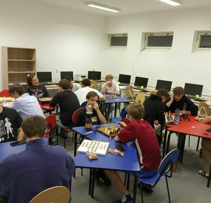 Turnaj v dáme a šachu