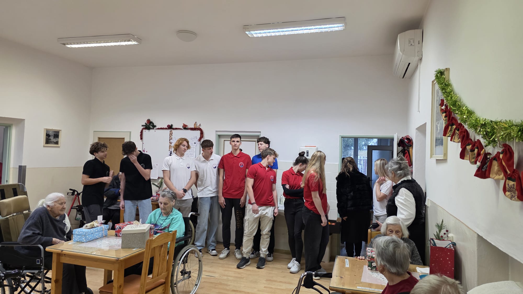 Športovci so srdcom na dlani. 