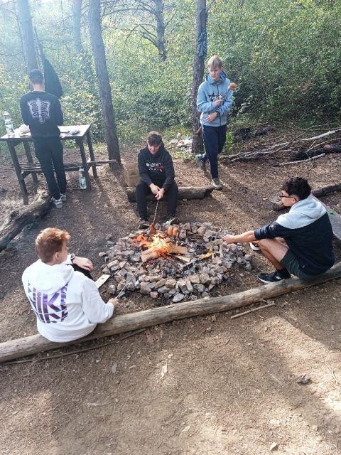 Úvodná opekačka v skupine